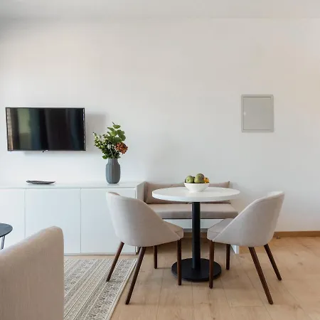 Sanders Only Apartament